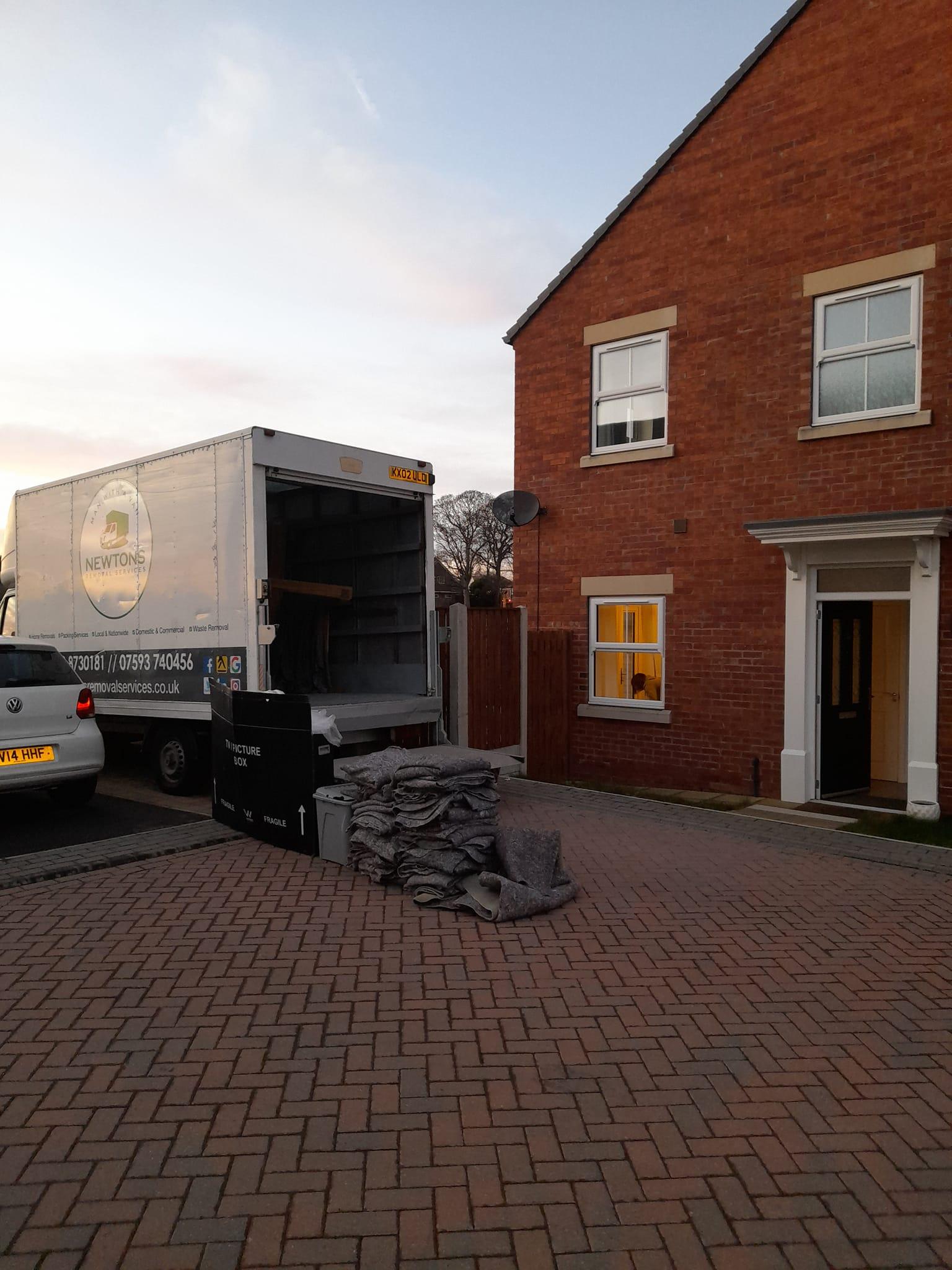 house moves in leeds