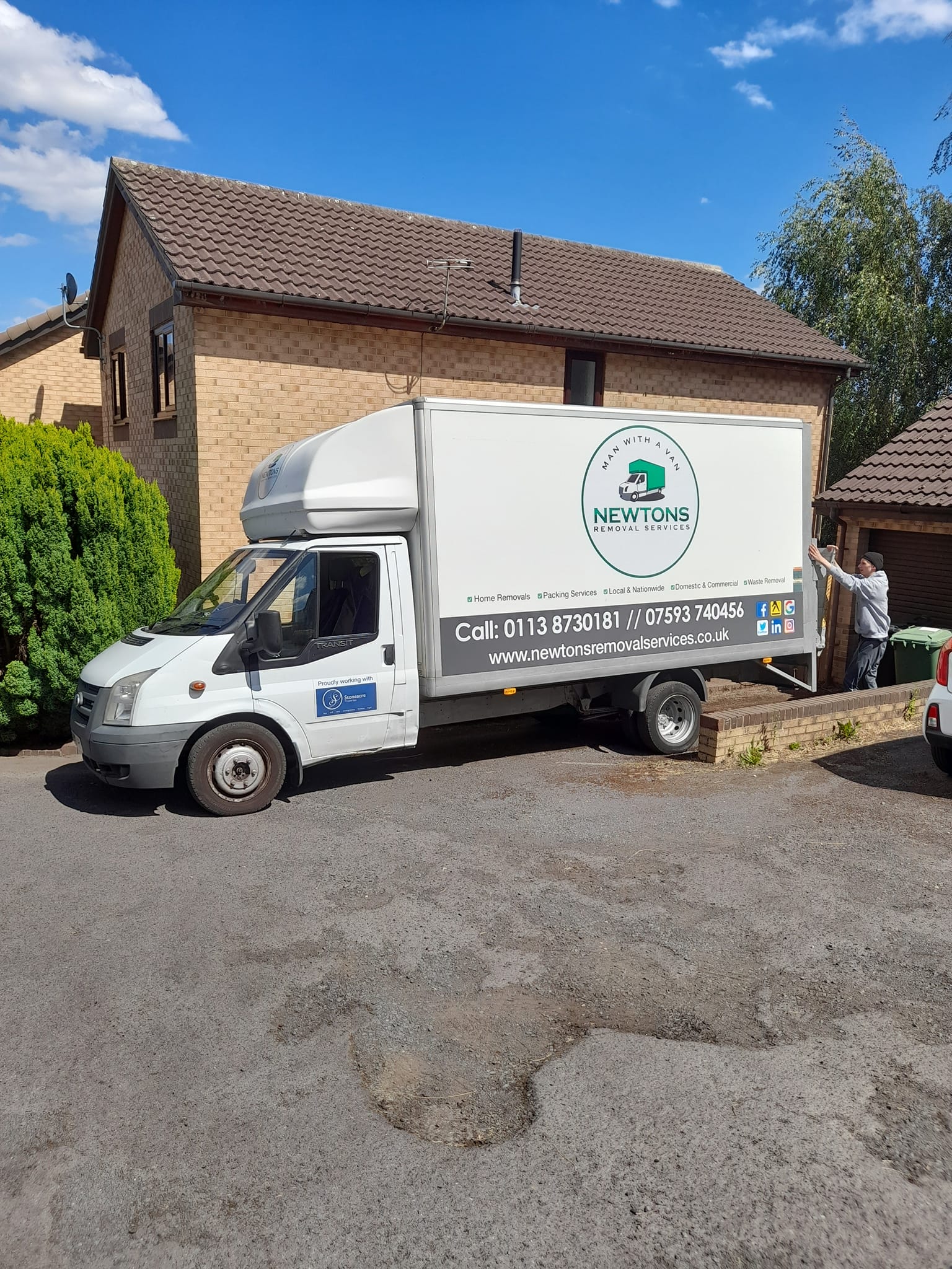moving company in leeds